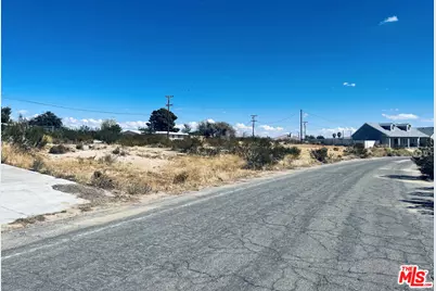 10211 Evelyn Ave, California City, CA 93505 - Photo 4