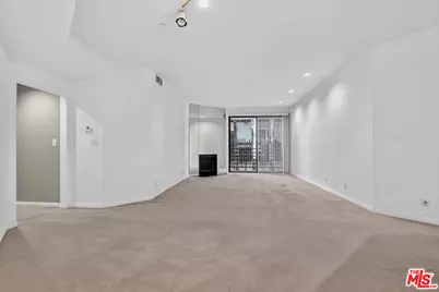 12000 Goshen Ave #103, Los Angeles, CA 90049 - Photo 10