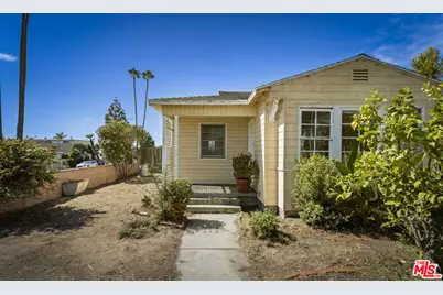 1151 Chestnut Ave, Manhattan Beach, CA 90266 - Photo 2