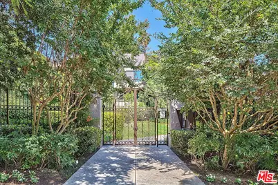 950 N Kings Rd #209, West Hollywood, CA 90069 - Photo 30
