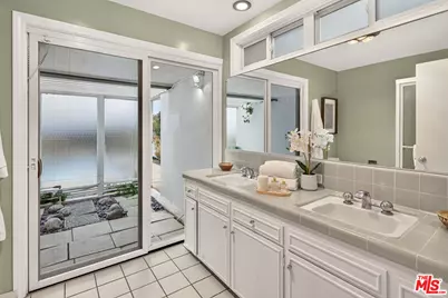 2183 Westridge Rd, Los Angeles, CA 90049 - Photo 16