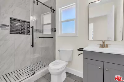 1716 W Piru St, Compton, CA 90222 - Photo 14