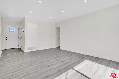 1716 W Piru St, Compton, CA 90222 - Photo 4