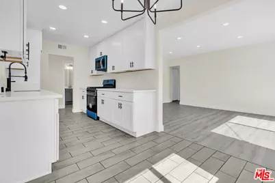 1716 W Piru St, Compton, CA 90222 - Photo 8