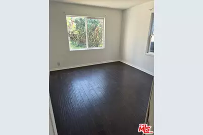 2232 S Ridgeley Dr, Los Angeles, CA 90016 - Photo 24