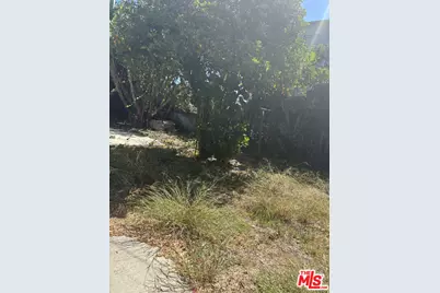 2232 S Ridgeley Dr, Los Angeles, CA 90016 - Photo 16