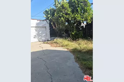 2232 S Ridgeley Dr, Los Angeles, CA 90016 - Photo 6