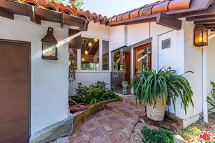 13166 Boca De Canon Ln, Los Angeles, CA 90049 - Photo 10