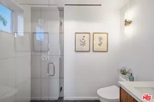 2910 Strongs Dr, Venice, CA 90291 - Photo 44