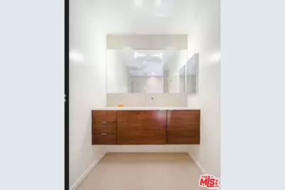 406 N Oakhurst Dr #204, Beverly Hills, CA 90210 - Photo 10