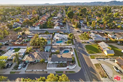 7959 Bothwell Rd, Reseda, CA 91335 - Photo 8