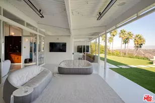 2262 Stradella Rd, Los Angeles, CA 90077 - Photo 14