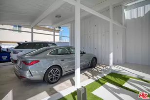 2262 Stradella Rd, Los Angeles, CA 90077 - Photo 24