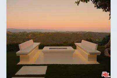 2262 Stradella Rd, Los Angeles, CA 90077 - Photo 2