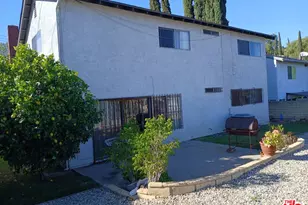 10648 Empire Dr, Pacoima, CA 91331 - Photo 2