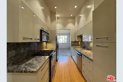 5100 Via Dolce #305, Marina del Rey, CA 90292 - Photo 30