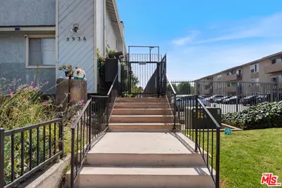 8936 Willis Ave #11, Panorama City, CA 91402 - Photo 2