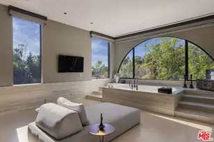 11968 Brentridge Dr, Los Angeles, CA 90049 - Photo 26