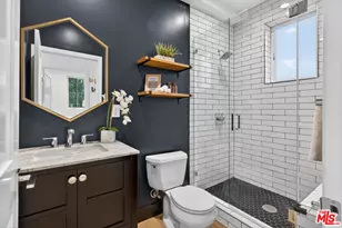 9036 W 24th St, Los Angeles, CA 90034 - Photo 8