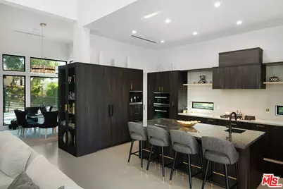 1367 Casiano Rd, Los Angeles, CA 90049 - Photo 12