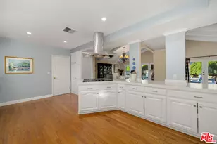 23001 Lita Pl, Woodland Hills, CA 91364 - Photo 12