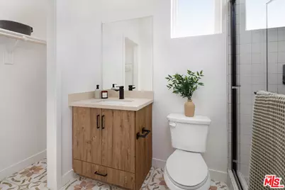 1681 Coral Sea Ln, Los Angeles, CA 90732 - Photo 12