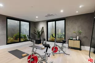 5988 W 76th St, Los Angeles, CA 90045 - Photo 12