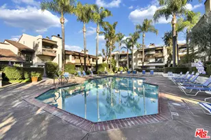 5800 Owensmouth Ave, Woodland Hills, CA 91367 - Photo 38