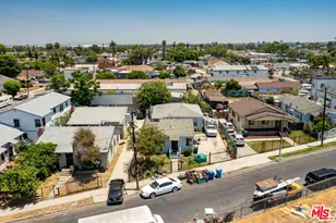 11012 Willowbrook Ave, Los Angeles, CA 90059 - Photo 10