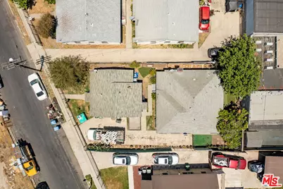 11012 Willowbrook Ave, Los Angeles, CA 90059 - Photo 18