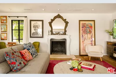 8251 Skyline Dr, Los Angeles, CA 90046 - Photo 10