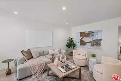 10747 Wilshire Blvd #806, Los Angeles, CA 90024 - Photo 8