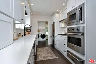 12614 Morrison St, Valley Village, CA 91607 - Photo 16