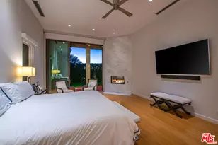 16167 Royal Oak Rd, Encino, CA 91436 - Photo 28