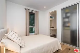 3728 S Barrington Ave, Los Angeles, CA 90066 - Photo 20