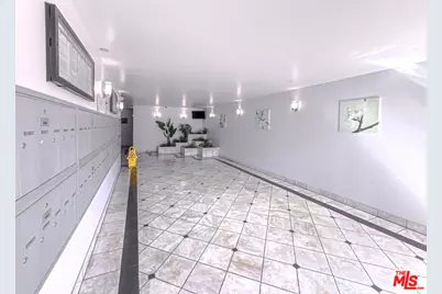 533 S St Andrews Pl #416, Los Angeles, CA 90020 - Photo 2