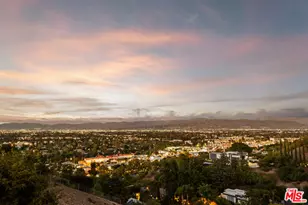 3631 Sunswept Dr, Studio City, CA 91604 - Photo 18