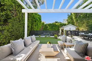 15125 Valley Vista Blvd, Sherman Oaks, CA 91403 - Photo 2