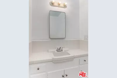 3431 9th Ave, Los Angeles, CA 90018 - Photo 28