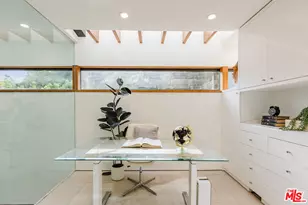 10443 Corfu Ln, Los Angeles, CA 90077 - Photo 20