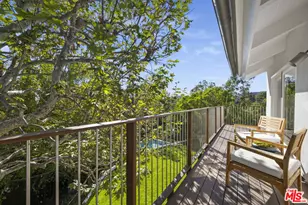 2745 La Cuesta Dr, Los Angeles, CA 90046 - Photo 6