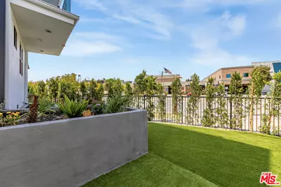 1636 Longwood Ave, Los Angeles, CA 90019 - Photo 58