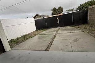 8624 Graham Ave, Los Angeles, CA 90002 - Photo 6