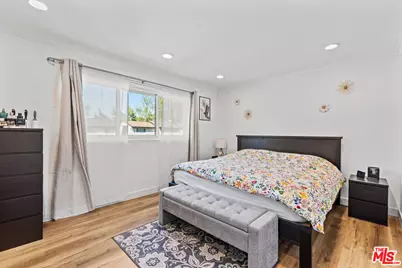 8806 Wyngate St, Sunland, CA 91040 - Photo 10