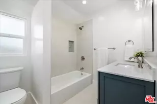 7045 Varna Ave, North Hollywood, CA 91605 - Photo 18