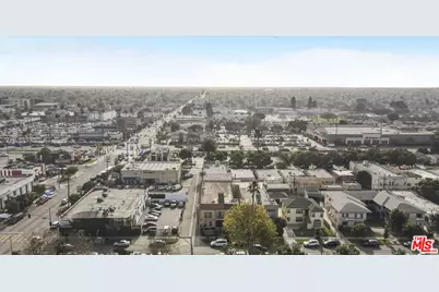 1014 W 57th St, Los Angeles, CA 90037 - Photo 12