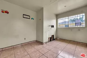 1200 W 94th St, Los Angeles, CA 90044 - Photo 18