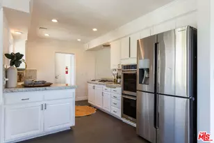 3819 Sunswept Dr, Studio City, CA 91604 - Photo 6