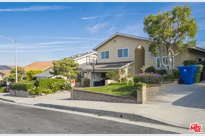 314 Dave Dr, San Pedro, CA 90732 - Photo 2