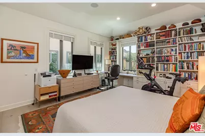 1045 Cold Canyon Rd, Calabasas, CA 91302 - Photo 32